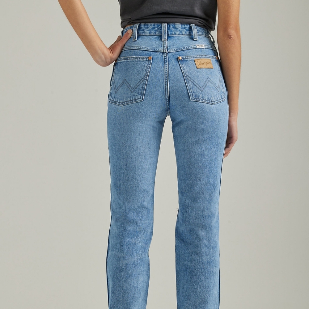 NWT Wrangler Wild West 603